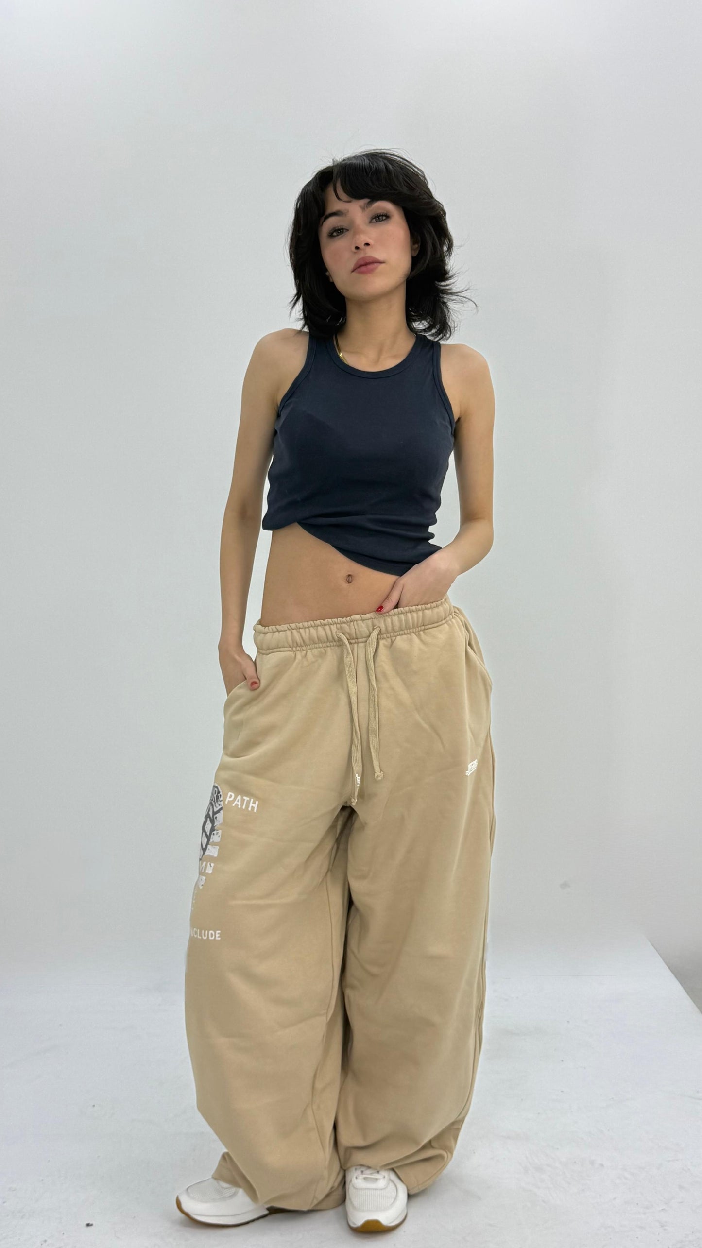 FOOTPRINT
BEIGE