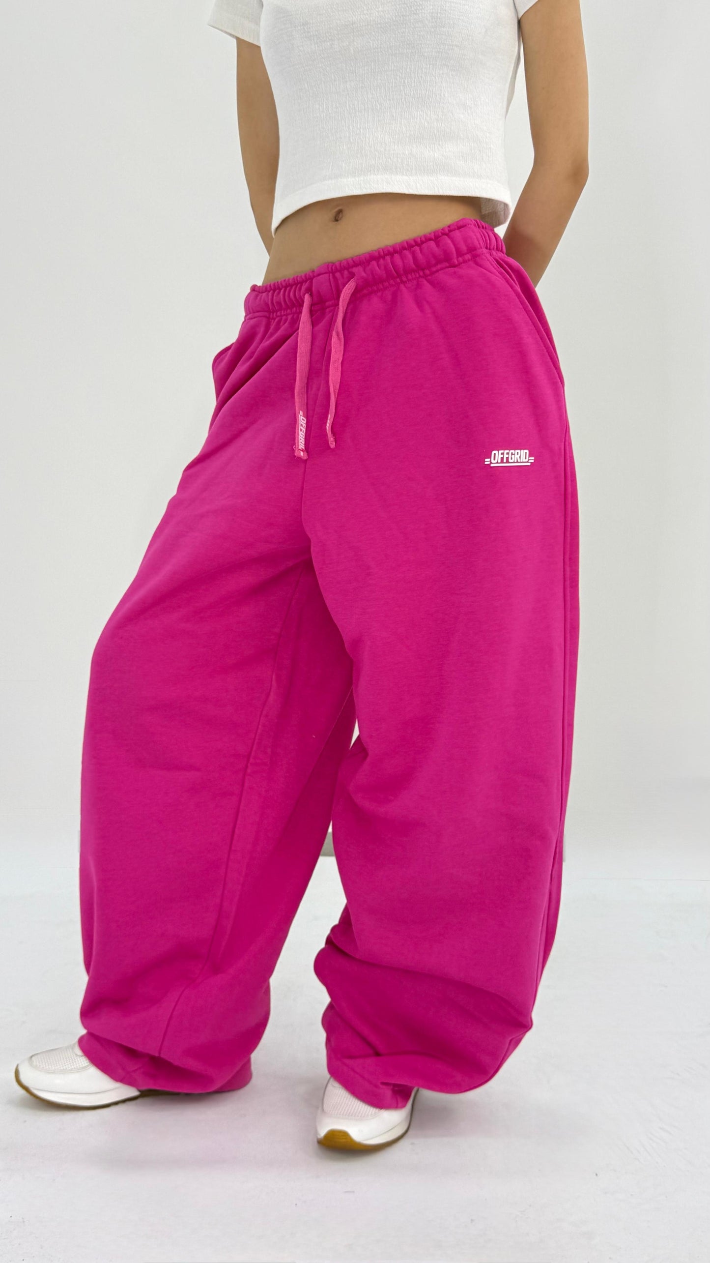 LOUD
 Pink
